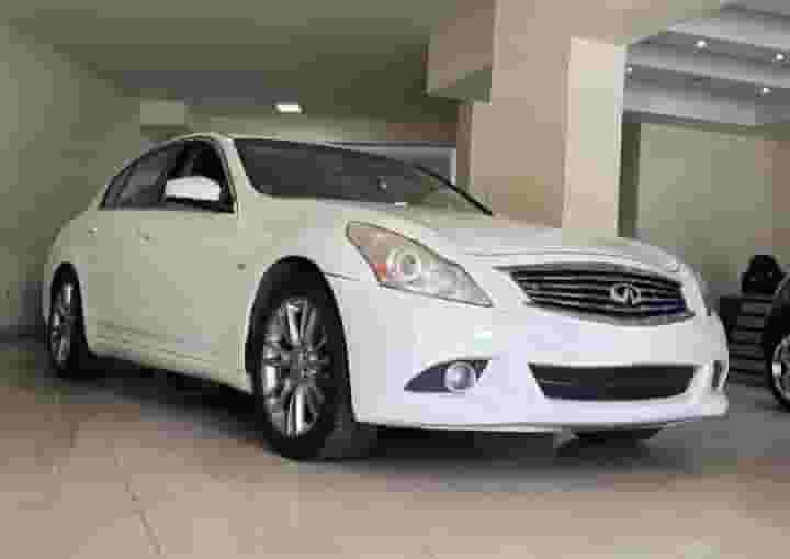Infiniti G25 2013
